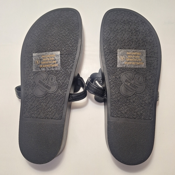 Sam & Libby Alexandra Black Thong Sandal Medallion 8 - Picture 5 of 6